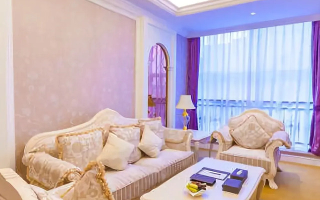 Celebrity City Hotel