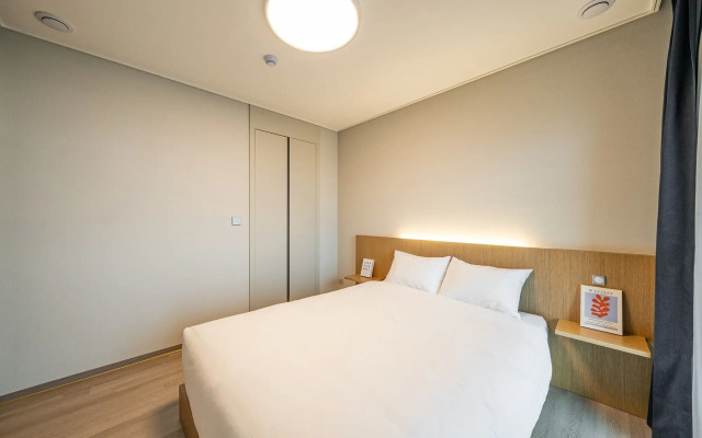Sokcho I Park Suite Hotel and Residence