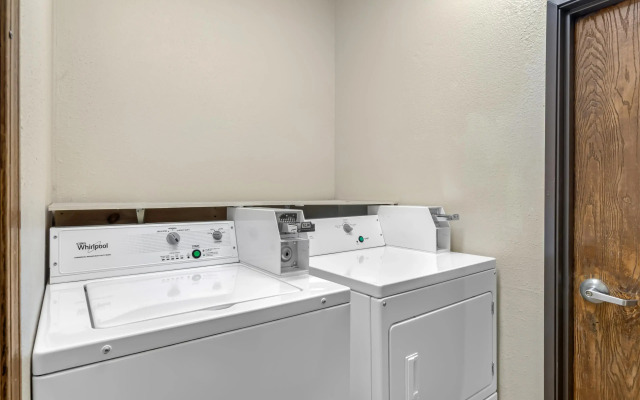 Best Western Teal Lake Inn