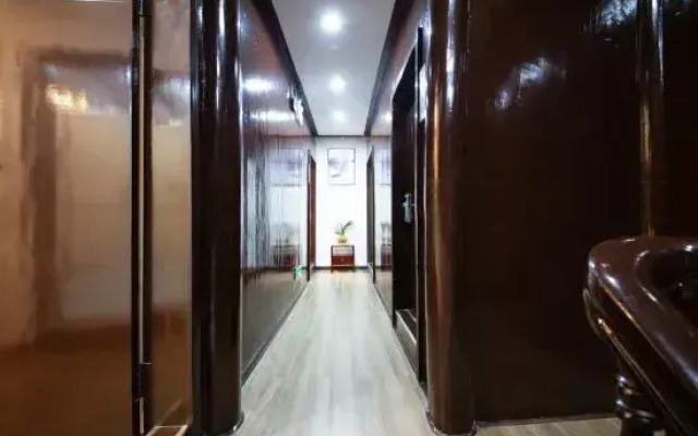 Zixuan Pavilion Riverside Inn