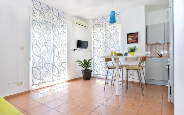 Nice Home in Vodice With Wifi and 1 Bedrooms