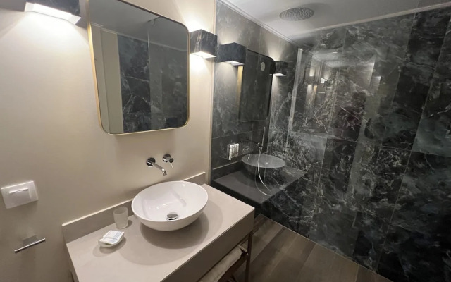 Pantheon City Hotel