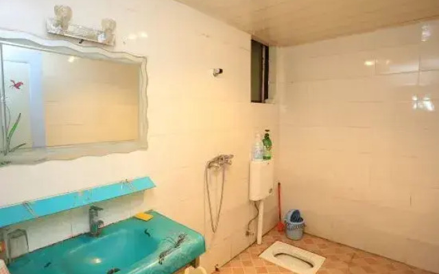 Xiaowo Hostel