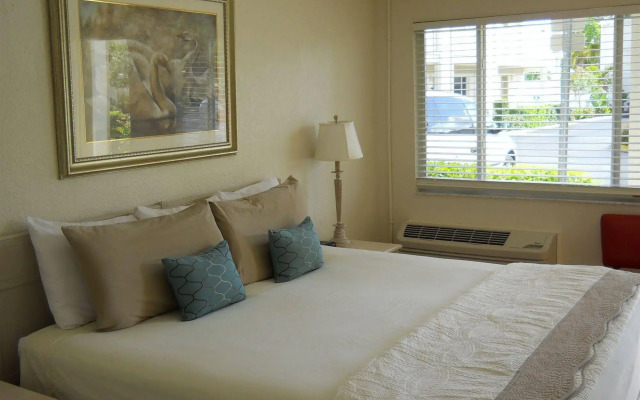 Legacy Harbour Hotel & Suites