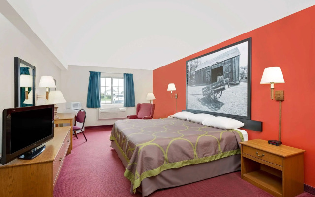 Super 8 by Wyndham Mound City