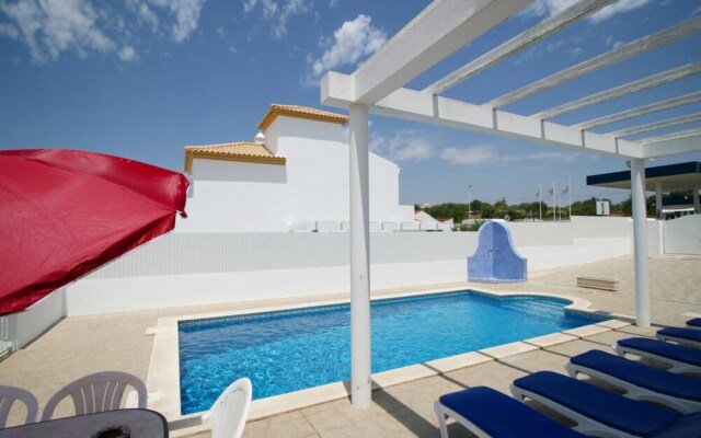 Villa 3 Bedrooms With Pool 101343