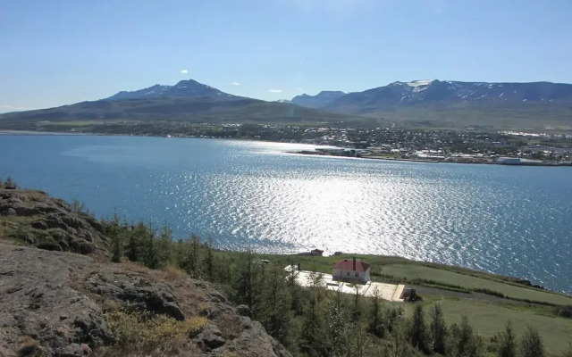 Halllandsnes Apartments