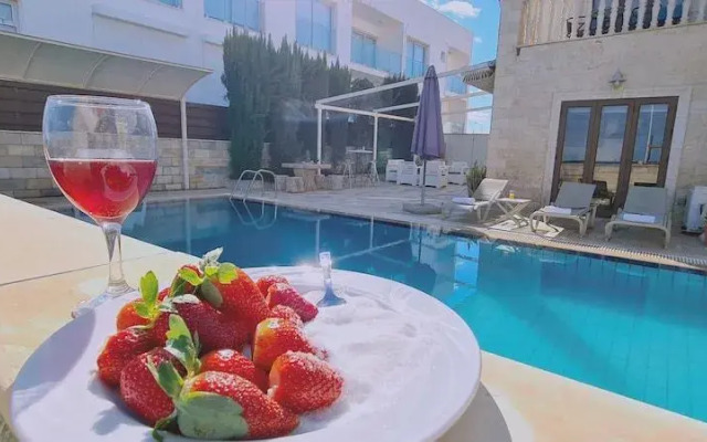 Ocean View 4 BR Villa