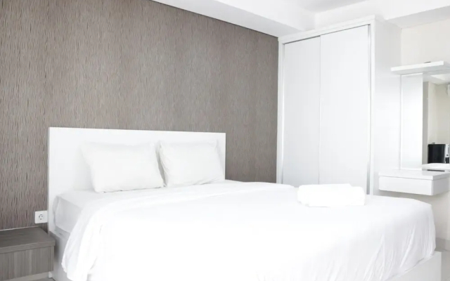 Comfy Studio Apartment At Tamansari Tera Residence