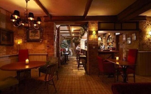 Greyhound Inn