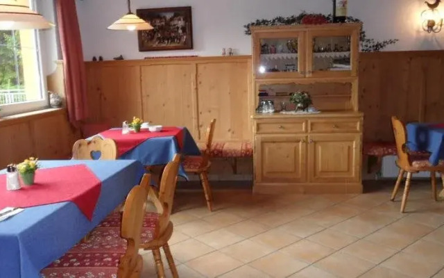 Sweet Cherry Boutique & Guesthouse Tyrol