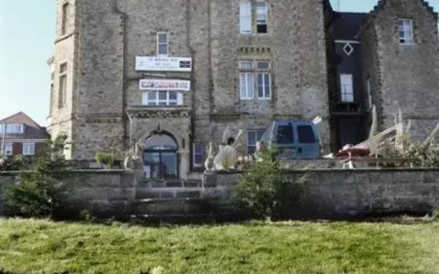 The Highlands Inn