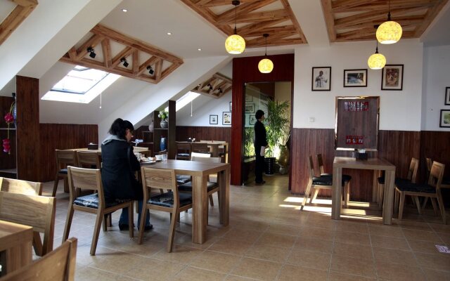 Yiwu Fukai Holiday Hotel