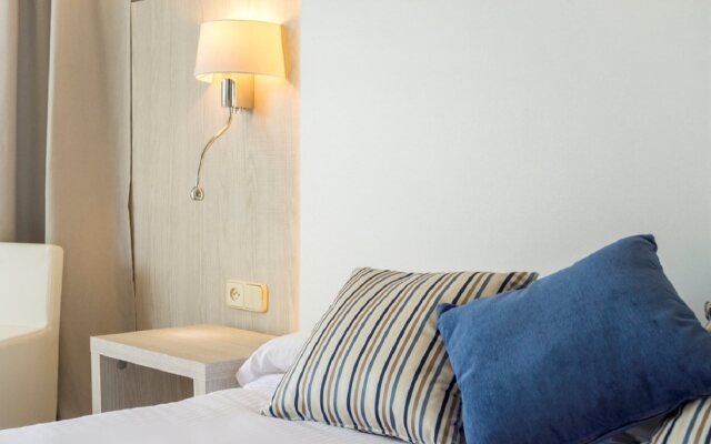 Sentido Fido Tucan - Adults Only
