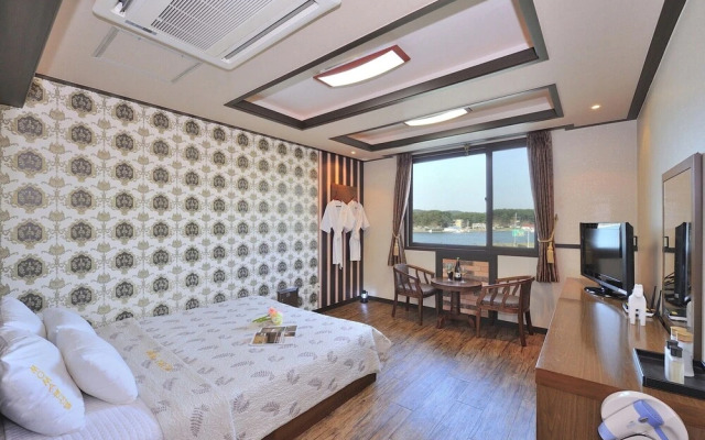 Anmyeongdo Moma Motel