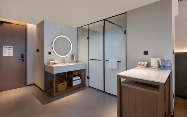 Hilton Garden Inn Foshan Tanzhou ICEC – Guest Rooms – Foshan