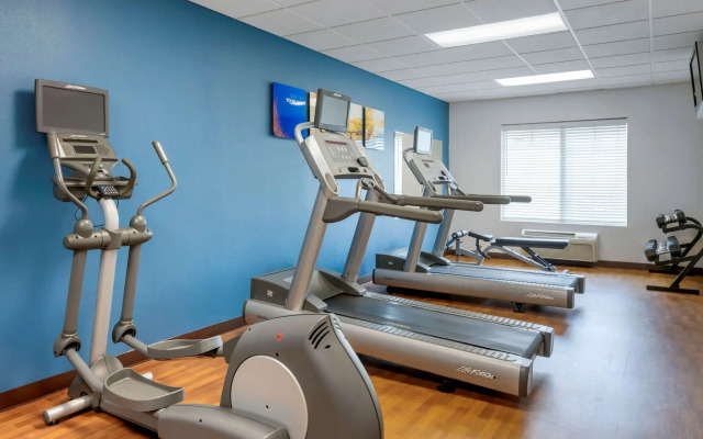 Comfort Suites Near Universal Orlando Resort