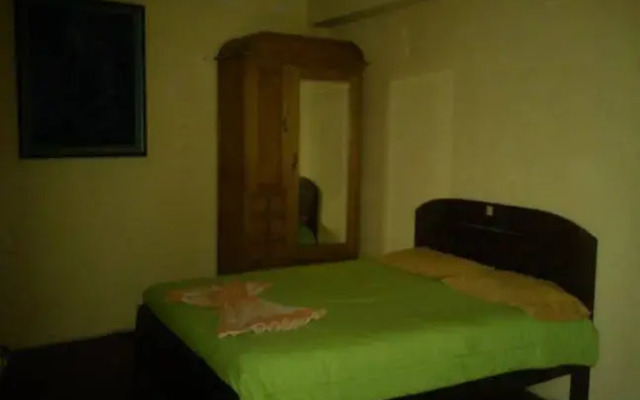 Bash and Crash Hostel
