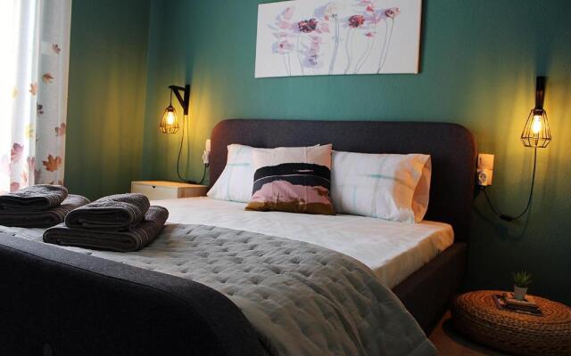 Homel Rocks -Elegant Apt 2BD -Amazing garden view