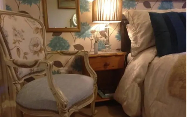 Abodes Bed and Breakfast