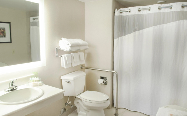 Holiday Inn Fargo by IHG
