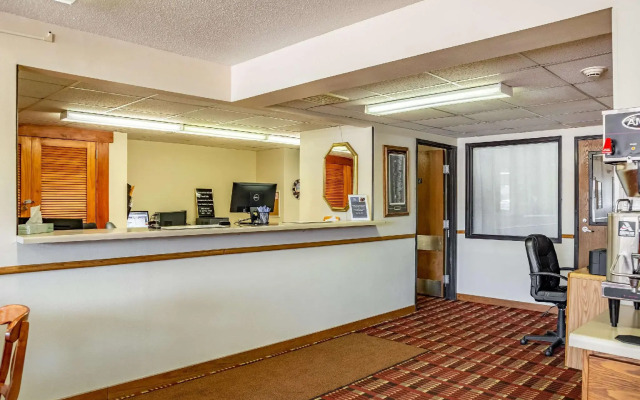 Magnuson Hotel Ironwood