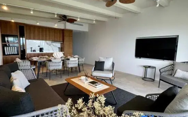 Beachside Residence