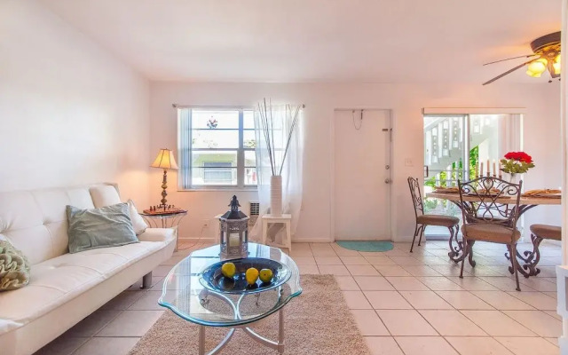 Mid Mari by Real Estate Gizmo