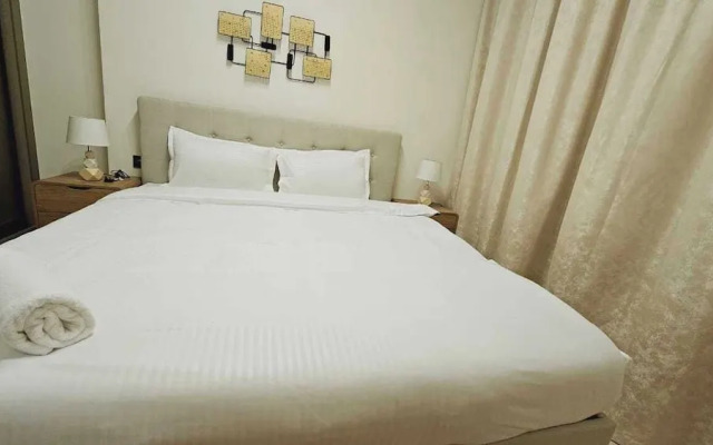 OYO HOME 1405 Spacious 1bed In Jvc Be