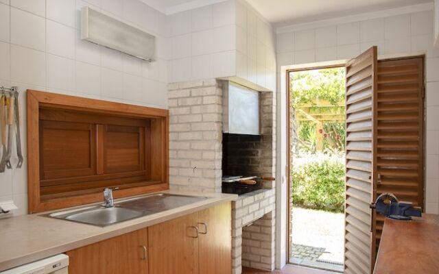 Liiiving  Caminha Countryside Pool House