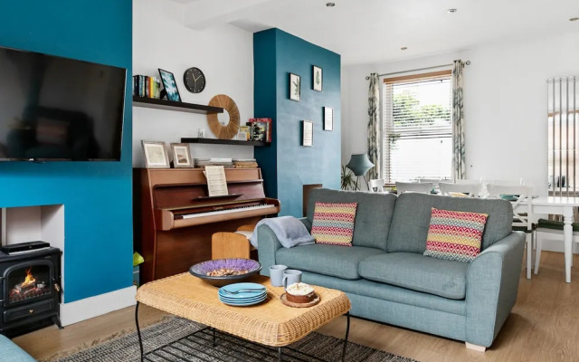 The Terrace - Bright Characterful and Near Beaches