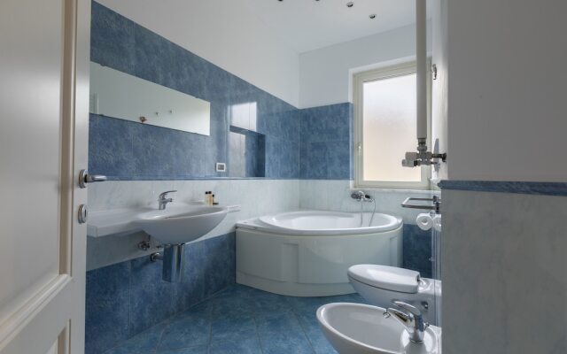 Sonder — Olympic Stadium