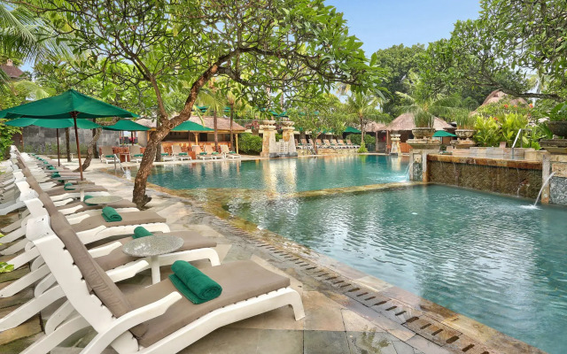 Legian Beach Villas