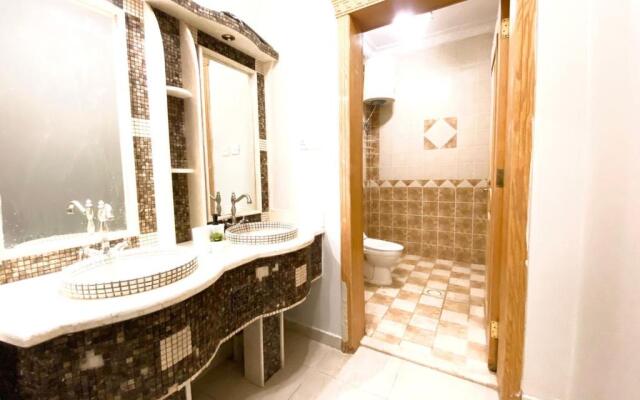 Luxury 3 Bedroom Apartment - Very Spacious