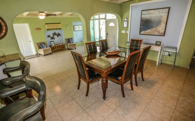 5670 Williams Dr. - M