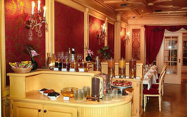 Luxury Family Hotel Royal Palace