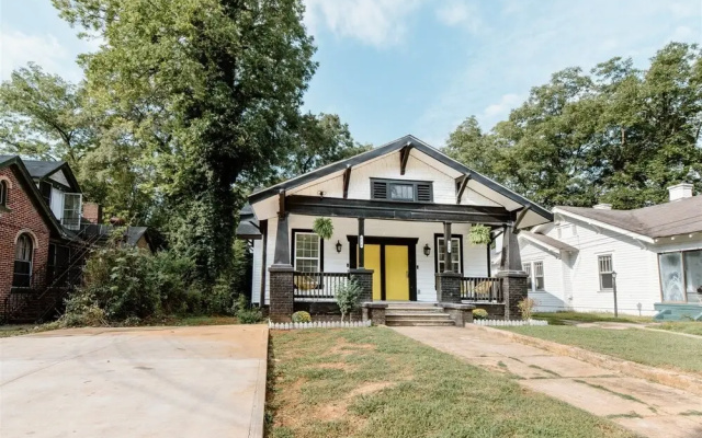 616 S. Converse St