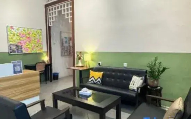 Swing & Pillows @ 75 Chulia St, Georgetown Penang