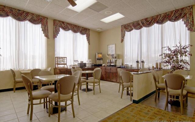 Best Western Inn & Suites - Monroe