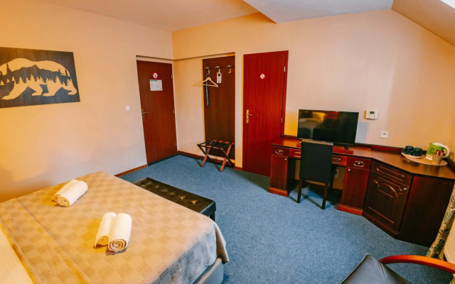 Greenwood Hotel