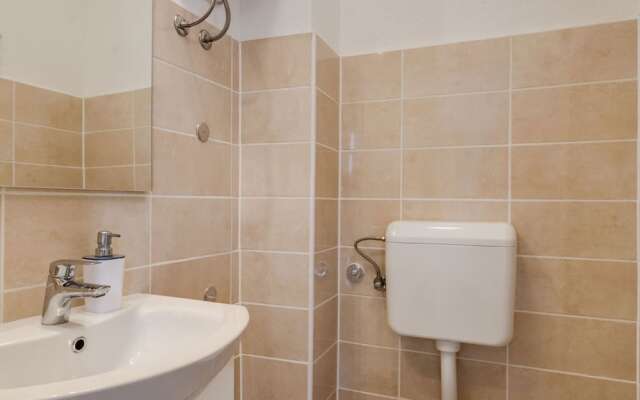 Spacious Holiday Home in Podstrana near Sea