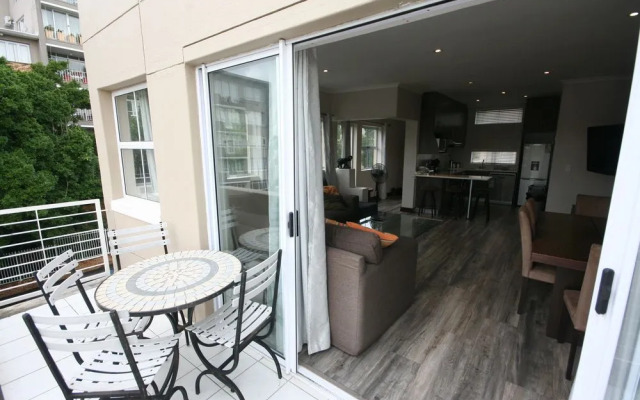 York Mews 14 by CTHA