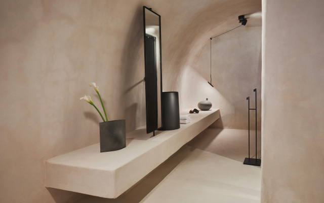 Divine Boutique Cave Experience
