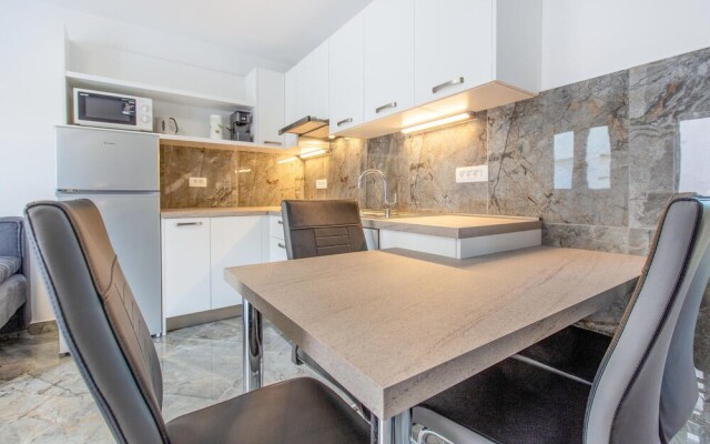 Nice Home in Piran With Wifi and 1 Bedrooms