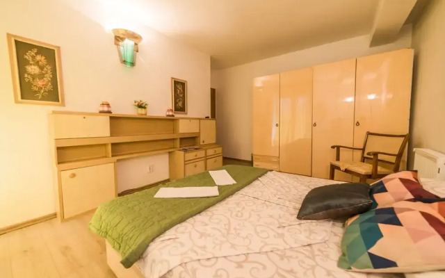 Rooms & Apartment GH Pasha