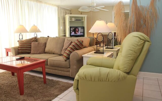 Gulf House 401 3 Bedroom Condo by RedAwning