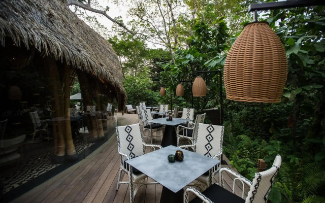 Sundy Praia Lodge