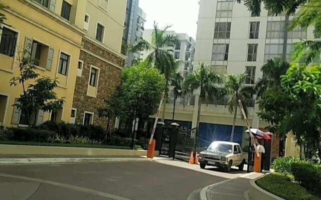 Palm Tree - Genlex Condominium