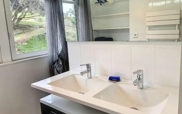 Maison Trébeurden, 5 pièces, 8 personnes - FR-1-542-25