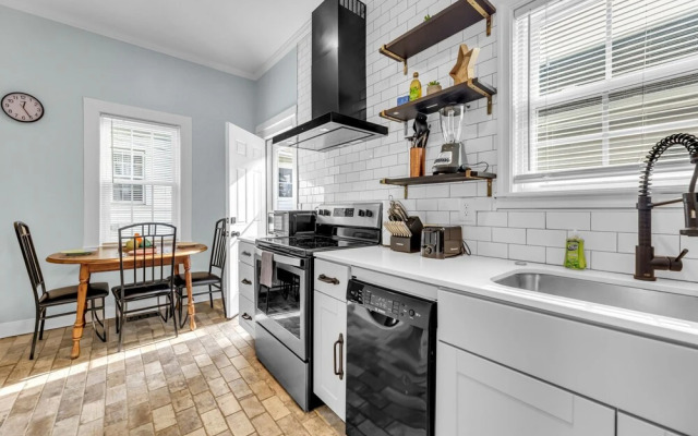 Modern Apartments near Downtown Greensboro